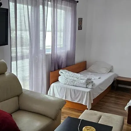 Hotel нов девня